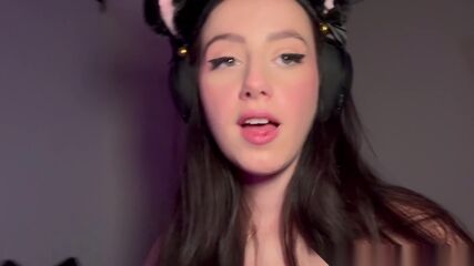 Gamer Chick Gets POV Pounding